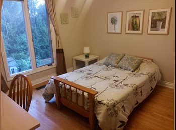 Roomgo CA - Large Bright Room for student near all amenities, Toronto - $1,000 pcm