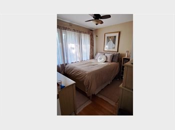 Roomgo CA - Bright Private Room & Bath in Etobicoke, Toronto - $1,250 pcm