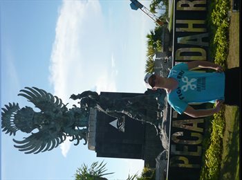 Roomgo CA - Matthew - 22 - Vancouver