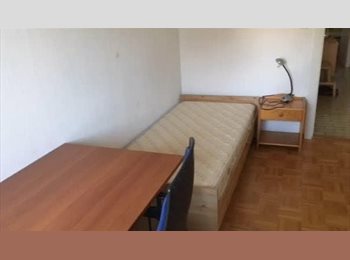 Roomgo CH - Chambre meublée, 9 m2, dans résidence secondaire, Morges - 870 CHF / Mois