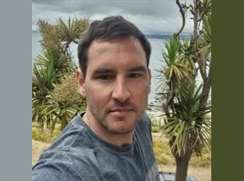 Roomgo CH - Carlos - 40 - Genève