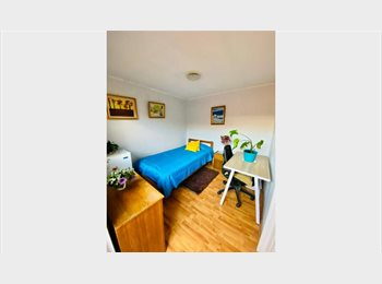 CompartoDepto CL - Se arrienda pieza con baño privado (solo estudiantes), San Joaquín - CH$250.000 por mes