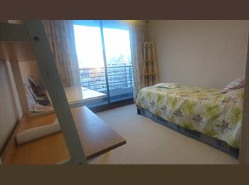 CompartoDepto CL - Habitación luminosa con baño privado en Santiago Centro, vista a los Andes., Santiago Centro - CH$360.000 por mes