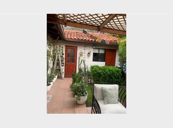 CompartoDepto CL - Arriendo habitación  externa en casa en las condes, La Reina - CH$360.000 por mes
