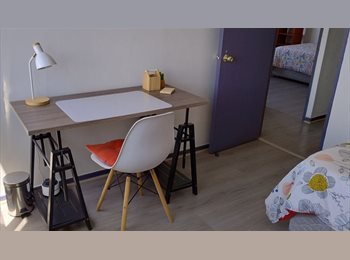 CompartoDepto CL - SOLO ENERO 2026: Para mujer PRACTICANTE - Metro Universidad Católica L1, Santiago Centro - CH$315.000 por mes