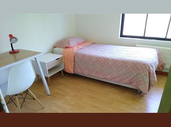 CompartoDepto CL - Pieza para estudiante mujer en Residencia Universitaria (Las Condes), Vitacura - CH$350.000 por mes