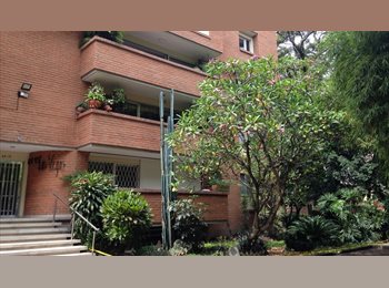 CompartoApto CO - En Conquistadores,  El mejor precio de la zona! Alquilo habitación con baño privado, Medellín - COP$ 1.200.000 por mes