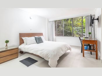 CompartoApto CO - Habitación #1  con baño privado en el poblado, Envigado - COP$ 1.590.000 por mes