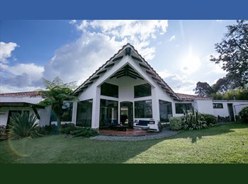 CompartoApto CO - Comparto Hermosa casa campestre, Rionegro - COP$ 1.000.000 por mes