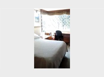 CompartoApto CO - ARRIENDO FRENTE A UNICENTRO HABITACION AMOBLADA MUY AMPLIA PARA MUJER ✓✓, Bogotá - COP$ 1.300.000 por mes