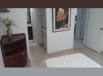 CompartoApto CO - Excelente Habitación con baño privado cerca al centro comercial oviedo y a la universidad EAFIT, Envigado - COP$ 1.600.000 por mes