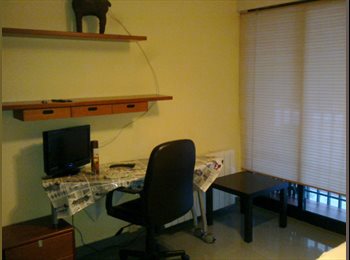 Roomgo ES - HABITACIÓN PARA ALQUILAR ZONA ARGANZUELA. PISO NUEVO. 18 METROS. CON BALCÓN., Usera - 450 € por mes