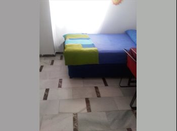 Roomgo ES - HABITACIÓN EN PLAZA  DE COLON(Centro), Córdoba - 350 € por mes