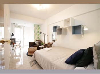 Roomgo ES - ¡Habitación en Duplex súper luminoso y con vistas al parque de la Ciutadella! RH11-R3, Barcelona - 820 € por mes