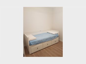 Roomgo ES - Habitación en Valdebebas con servicios de valor añadido, La Moraleja - 650 € por mes