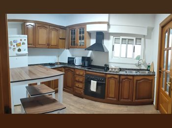 Roomgo ES - Alquiler de habitación, Castellón de la Plana - 250 € por mes