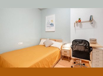 Roomgo ES - piso en el centro del centro de Valencia, Valencia - 600 € por mes