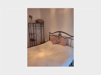 Roomgo ES - Alquilo habatacion para mujeres, Badalona - 550 € por mes