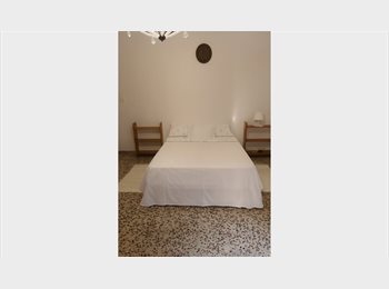 Roomgo ES - Habitación amueblada, España - 400 € por mes