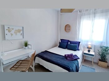 Roomgo ES - ✨ Habitación en piso reformado cerca del centro, la playa y universidades ✨, Alicante - 350 € por mes