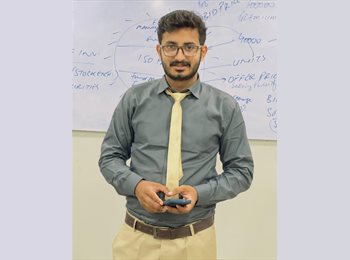 Roomgo ES - Qasim - 24 - Barcelona