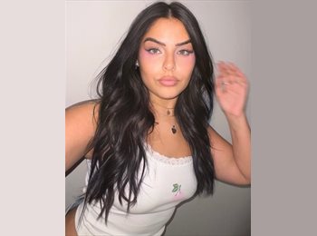 Roomgo ES - Ines - 22 - Madrid