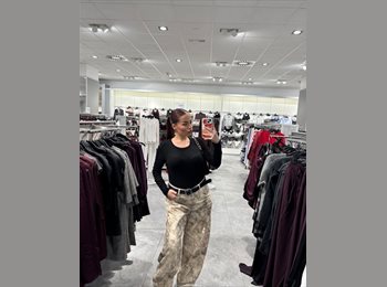 Roomgo ES - Maria Mercedes - 21 - Murcia