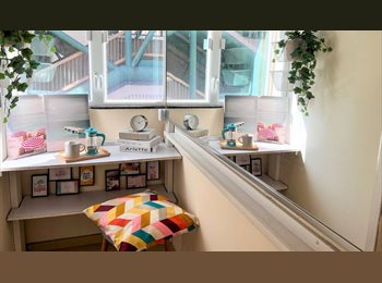 Roomgo HK - Apple Dorm - Sham Shui Po, Sham Shui Po - HKD3,300 pcm