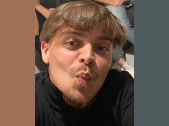 Roomgo HK - gauthier - 23 - Wan Chai