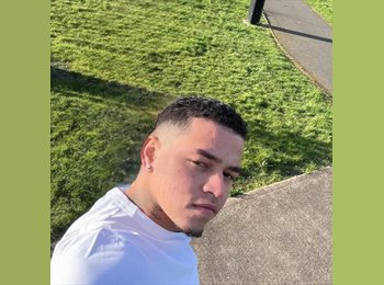 Roomgo IE - Wictor - 24 - Ireland