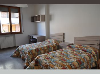 Roomgo IT - Ampia stanza doppia, Siena - 700 € al mese