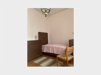 Roomgo IT - TRANQUILLA SINGOLA SOLO PER STUDENTESSE UNIPD, Padova - 242 € al mese