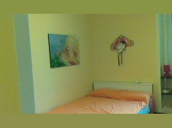Roomgo IT - singola centralissima, Genova - 380 € al mese