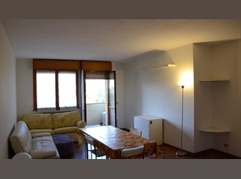 Roomgo IT - Camera disponibile, Modena - 320 € al mese