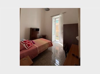 Roomgo IT - Camera singola per studentessa Vomero/piazza Vanvitelli, Napoli - 300 € al mese