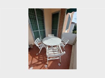 Roomgo IT - stanza per studentesse / lavoratrici, Verona - 450 € al mese