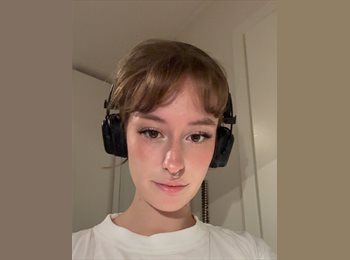 Roomgo IT - Julie Bakken - 21 - Roma Centro