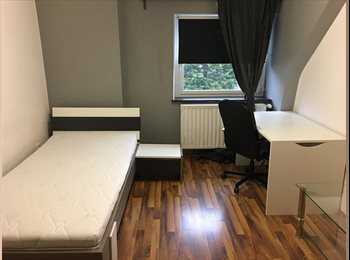 Appartager LU - Chambre meublée libre le 1er décembre, Luxembourg - 775 € / Mois