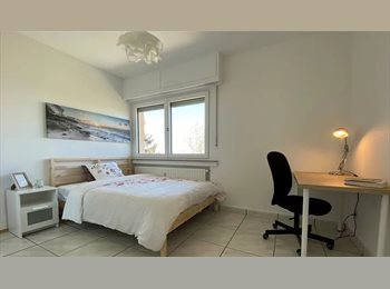 Appartager LU - Furnished double bedroom (A)- spacious duplex | Kirchberg, Luxembourg - 955 € / Mois