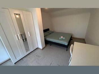 Appartager LU - MUH93-07/ FURNISHED ROOM CLOSE TO CITY NO AGENCY FEES AVAILABLE FROM DECEMBER, Luxembourg - 1.100 € / Mois