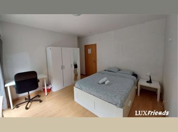 Appartager LU - Furnished Double Bedroom (1.3) in semi-attached property with terrace | Beggen, Luxembourg - 900 € / Mois