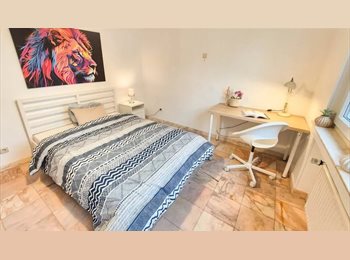 Appartager LU - Furnished Double Bedroom (1.5)  | Hesperange, Luxembourg Ville - 820 € / Mois