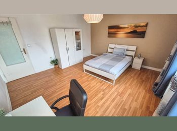 Appartager LU - Furnished Double Bedroom | Cessange, Luxembourg - 960 € / Mois