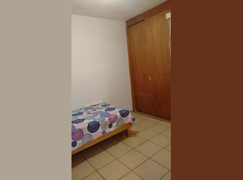 Roomgo MX - Renta habitación amueblada con servicios, León - MX$3,000 por mes