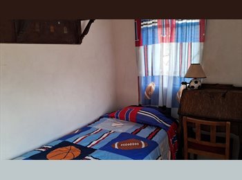 Roomgo MX - Se renta cuarto individual para estudiante o trabajador varón, Coyoacán - MX$2,500 por mes