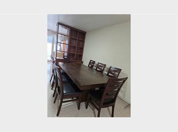Roomgo MX -  Habitaciones en Renta a 5 min caminando de CUCS, solo mujeres, Guadalajara - MX$4,400 por mes