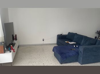 Roomgo MX - Se renta cuarto que está desocupado en buena zona todo cerca, Zapopan - MX$5,000 por mes