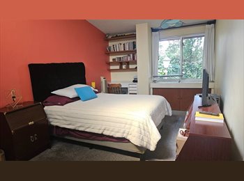 Roomgo MX - Renta de habitación en casa en Fraccionamiento Residencial Cerrado (zona Valle Dorado/Arboledas), Ciudad López Mateos - MX$7,900 por mes