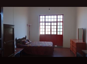 Roomgo MX - Renta habitación amueblada, Guadalajara - MX$4,000 por mes