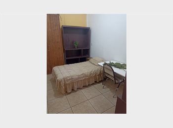 Roomgo MX - Recamara Amueblada, Aguascalientes - MX$3,001 por mes